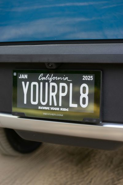How to Find Someone with License Plates in California